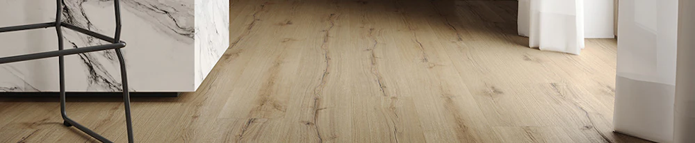 Wood-effect vinyl flooring